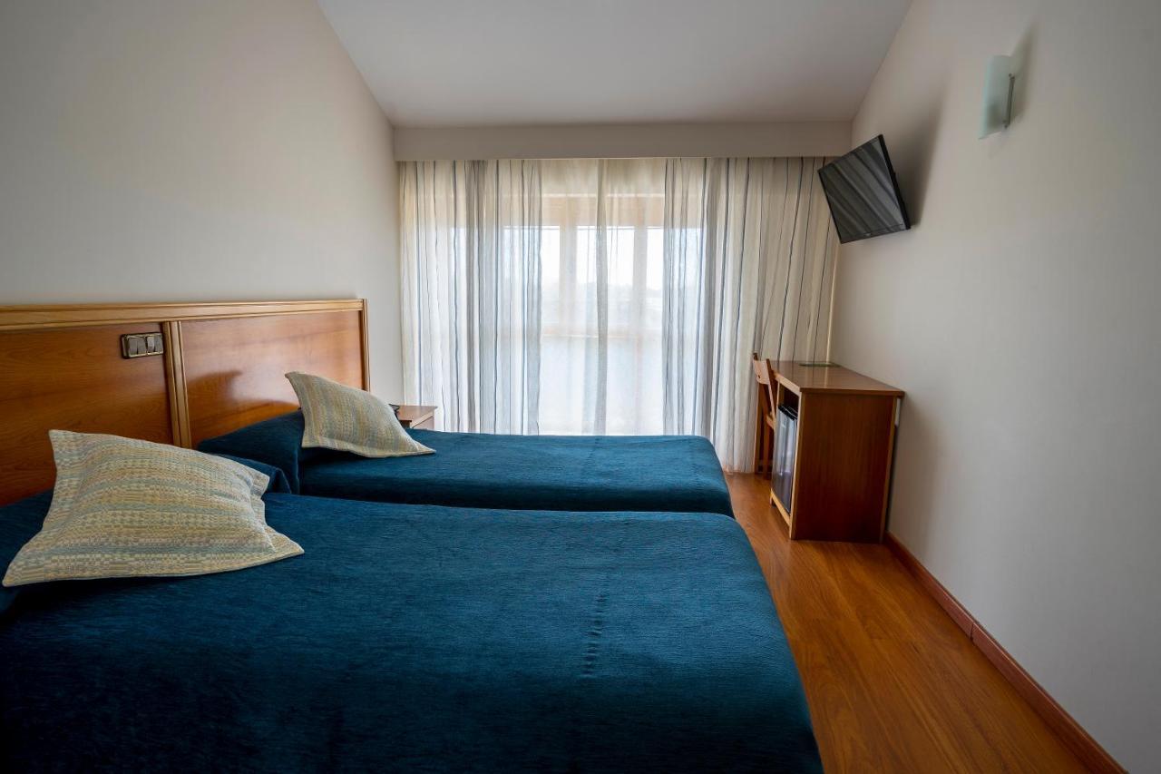 Hotel Los Barruecos By Croma Malpartida de Caceres Luaran gambar