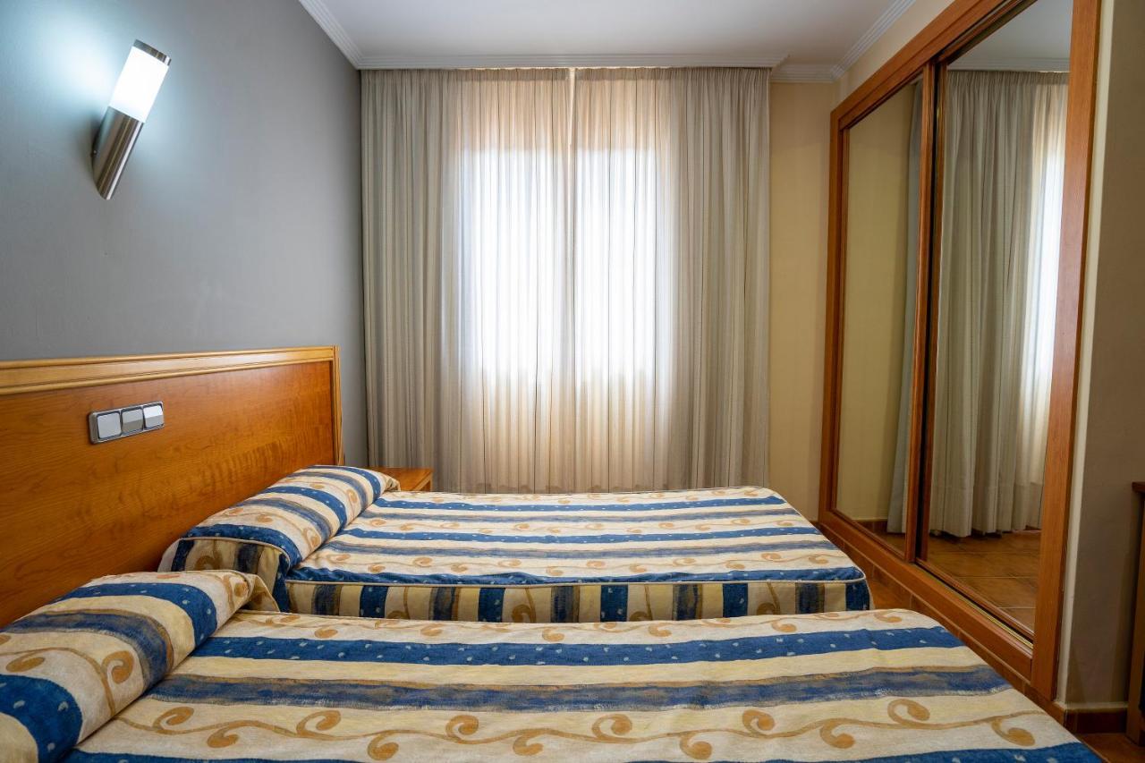 Hotel Los Barruecos By Croma Malpartida de Caceres Luaran gambar