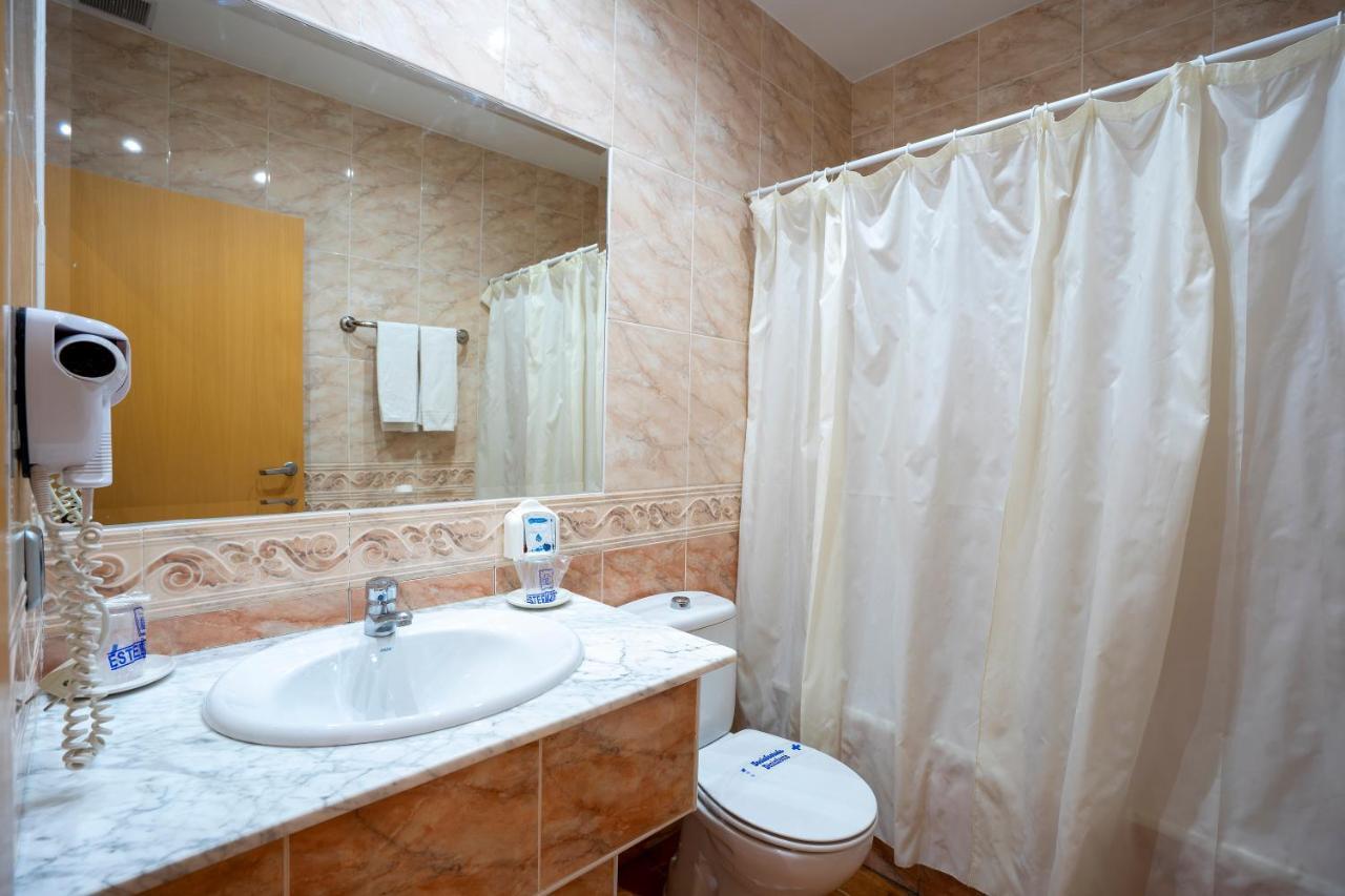 Hotel Los Barruecos By Croma Malpartida de Caceres Luaran gambar
