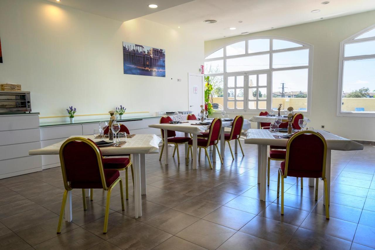 Hotel Los Barruecos By Croma Malpartida de Caceres Luaran gambar