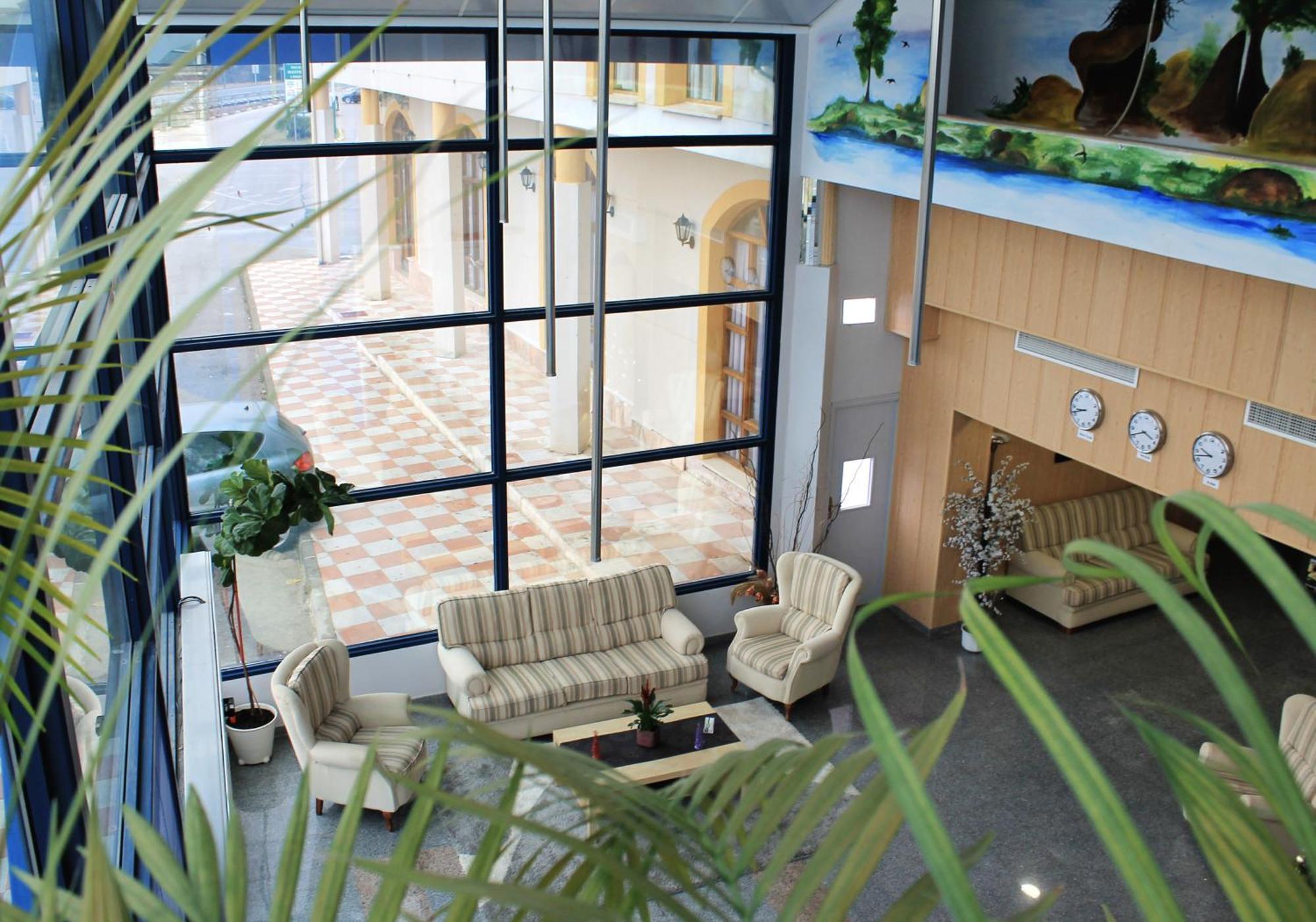 Hotel Los Barruecos By Croma Malpartida de Caceres Luaran gambar