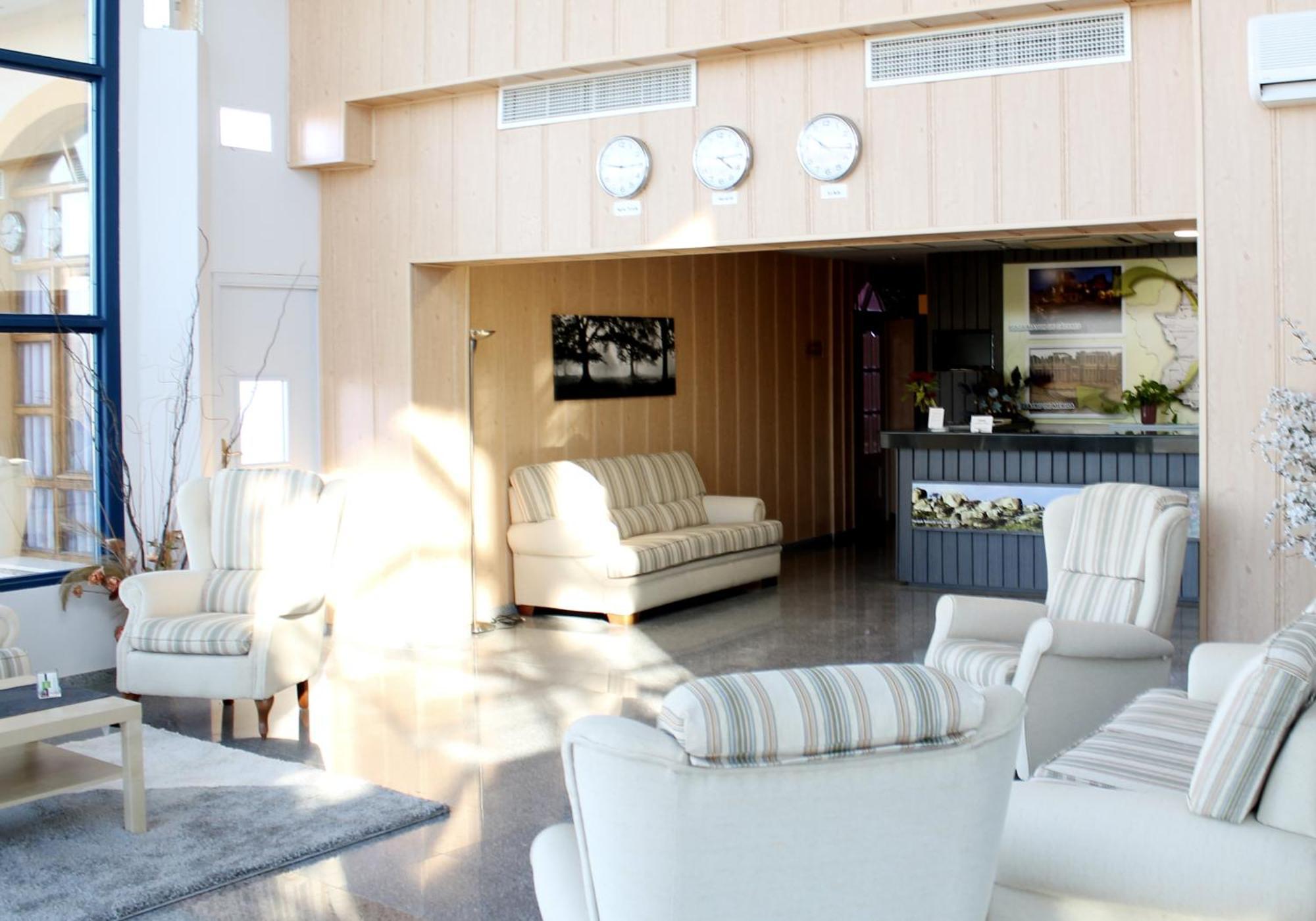 Hotel Los Barruecos By Croma Malpartida de Caceres Luaran gambar