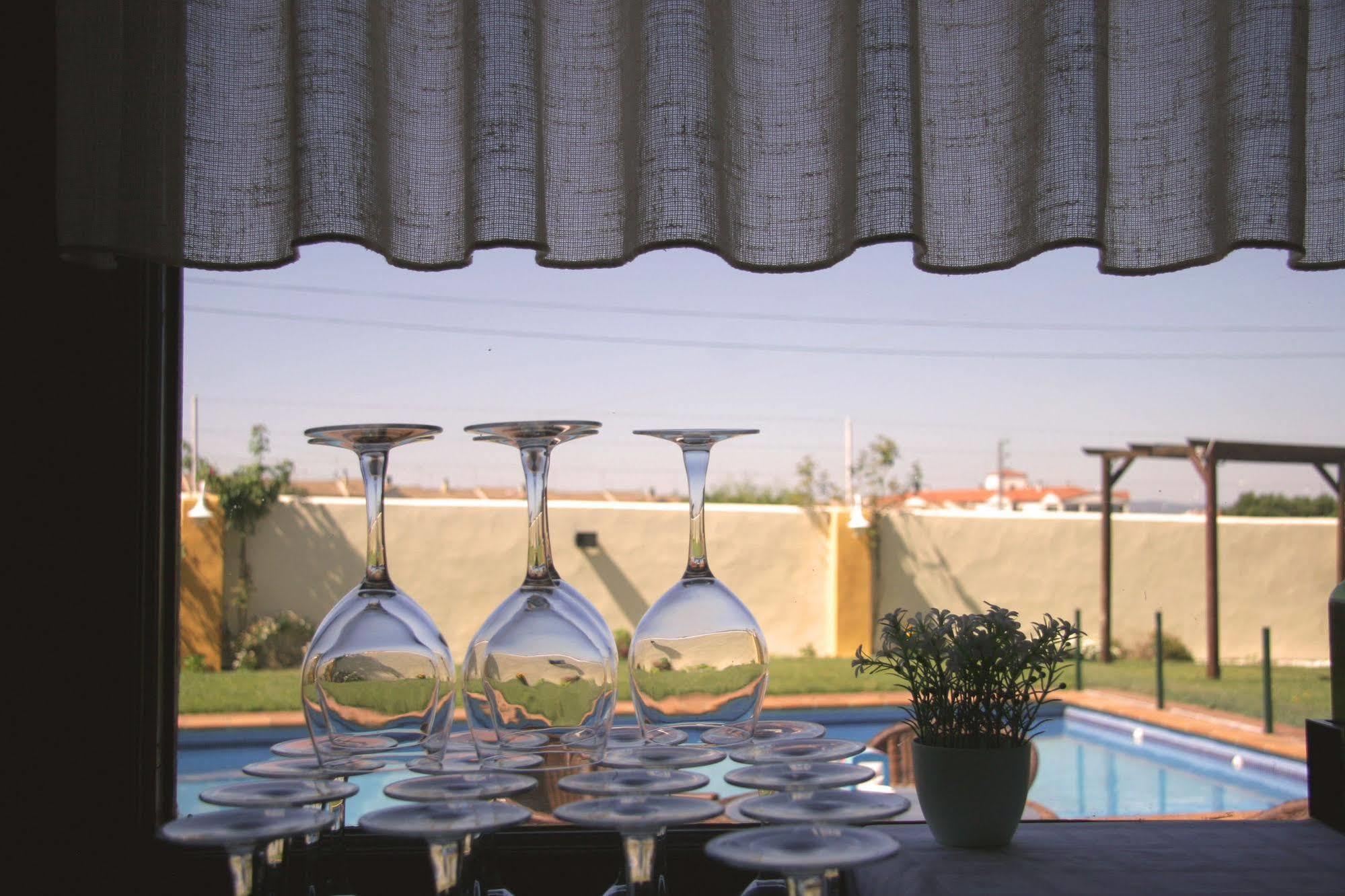 Hotel Los Barruecos By Croma Malpartida de Caceres Luaran gambar
